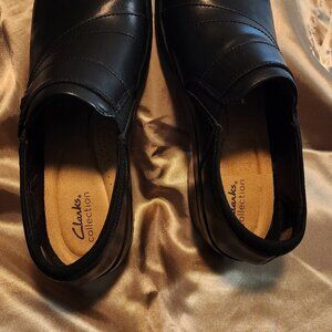 Clarks Leather Shoes - Size 10W (wide) Casual or Business Casual